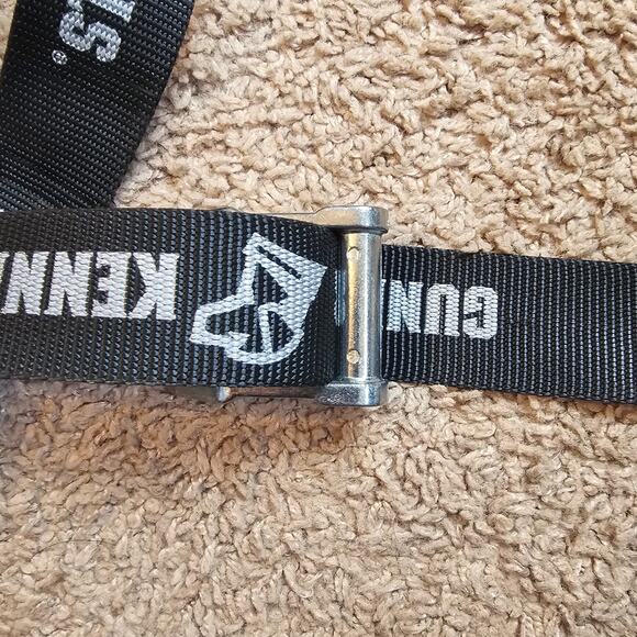 Lot of 4 Gunner Kennel Tie Down Strap 8' and Ruff Land Kennel Tie Down Bracket - Picture 4 of 11